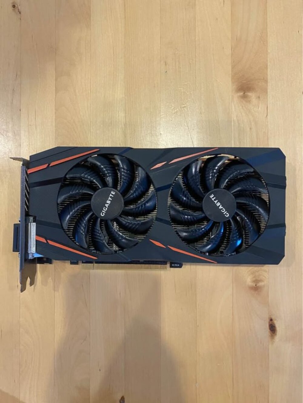 GIGABYTE Radeon RX 570 4GB Gaming 4G GPU Graphics Card GV-RX570GAMING-4GD